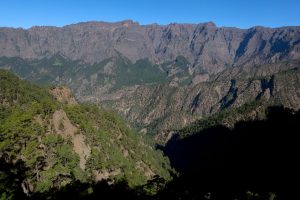 Parque Nacional de la Caldera de Taburiente • Blick von der La Cumbrecita in die Caldera