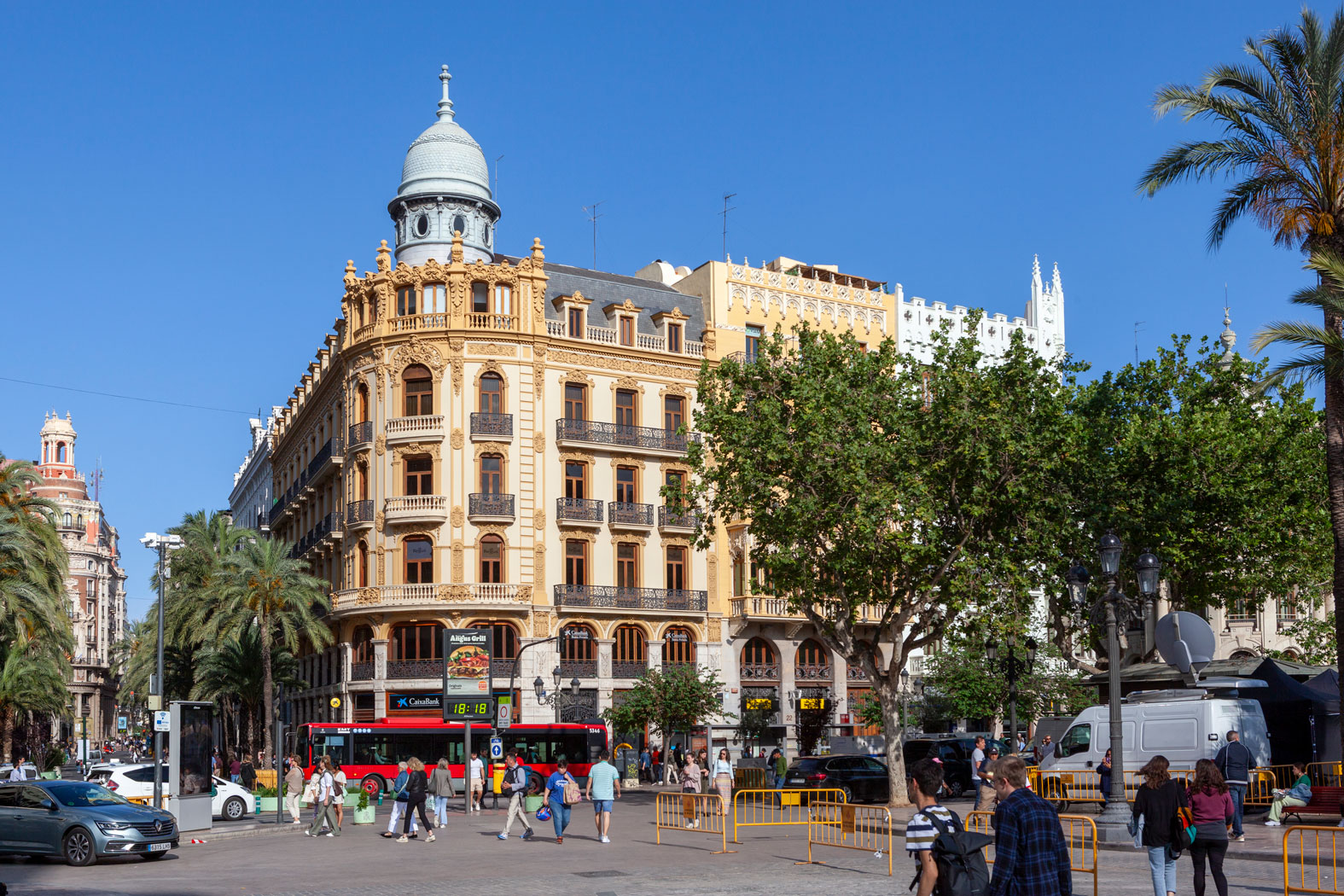 Casa Ernesto Ferrer, Casa Peñalva, Plaza de l'Ajuntament Nr. 21, València, Valencia, Spanien